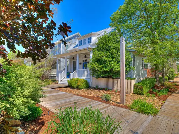 35 Boardwalk ST #A, Carlton Landing, OK 74432