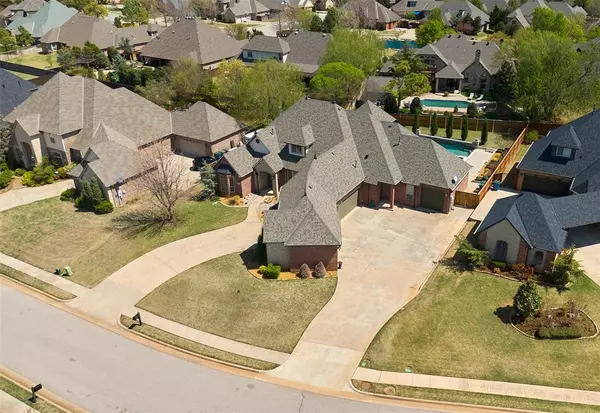 Edmond, OK 73034,4200 Slate Bridge RD