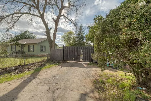 Oklahoma City, OK 73127,1501 N Carol LN