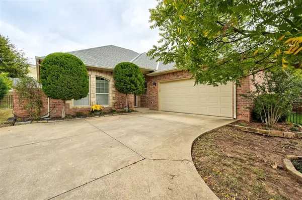 The Village, OK 73120,10204 Hawthorn DR