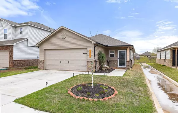 1853 Easton LN, Oklahoma City, OK 73127