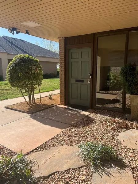 6402 N Santa Fe AVE #B, Oklahoma City, OK 73116