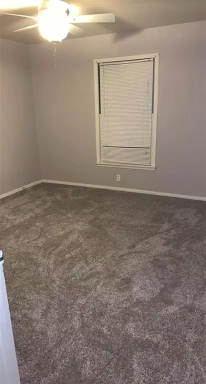 Hugo, OK 74743,305 E Trice ST