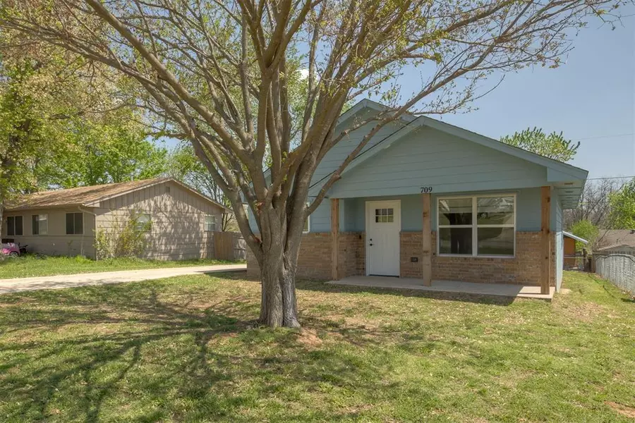 709 S 8th ST, Noble, OK 73068