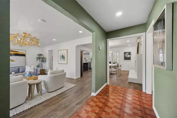 Oklahoma City, OK 73112,2227 NW 55th ST