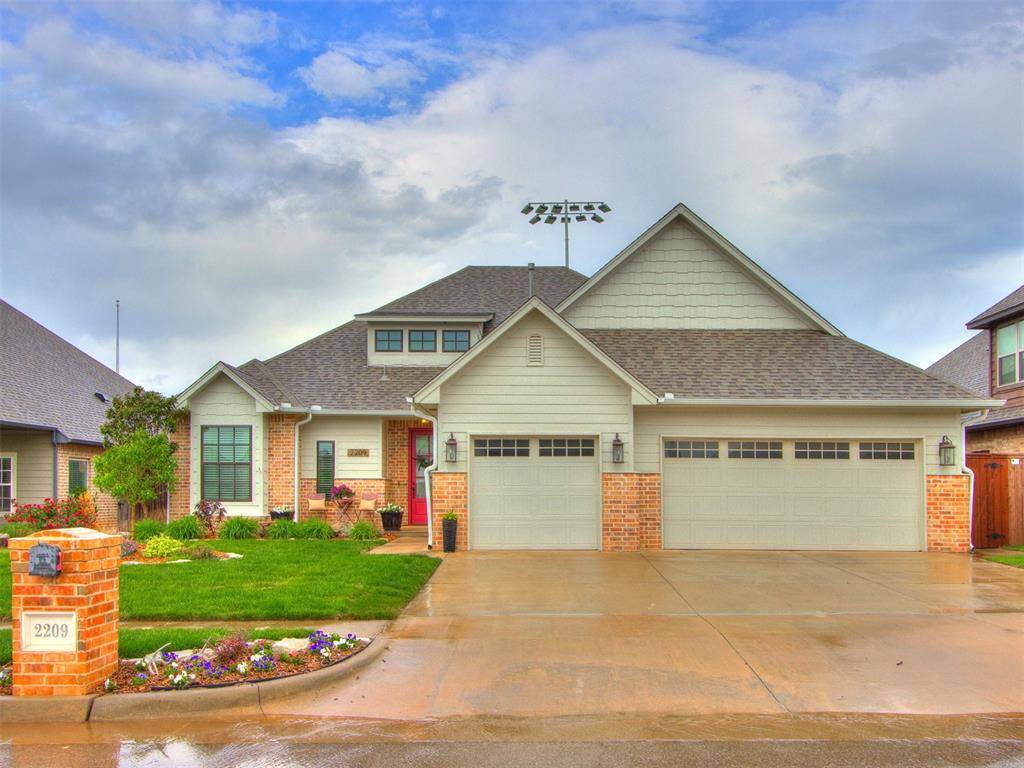 2209 Marjorie LN, Yukon, OK 73099