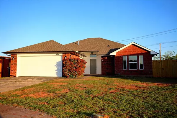 8916 Scirocco CIR, Oklahoma City, OK 73135