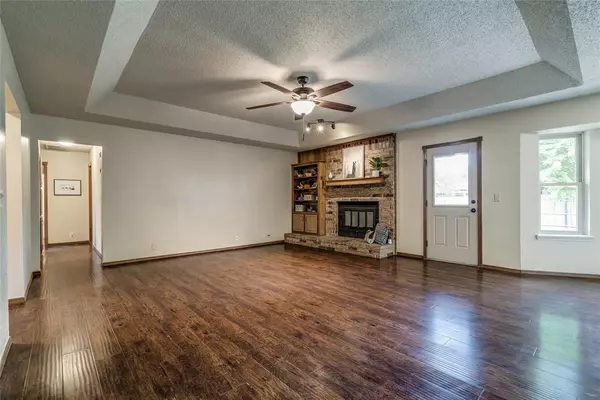 Edmond, OK 73012,2721 Greenfield DR