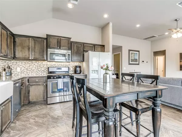 Edmond, OK 73012,19000 Vea DR