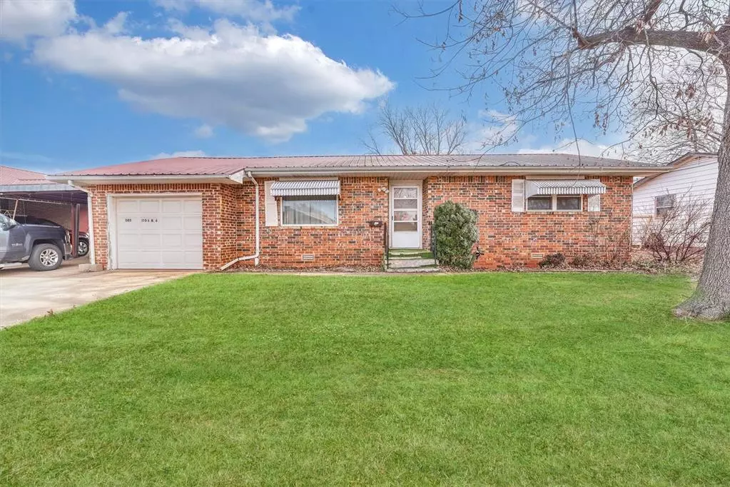 Sayre, OK 73662,1106 N 6th ST