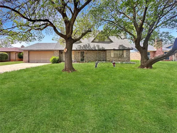 Elk City, OK 73644,211 Cedar AVE