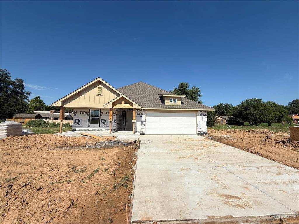 1214 Stonebridge WAY, Enid, OK 73703