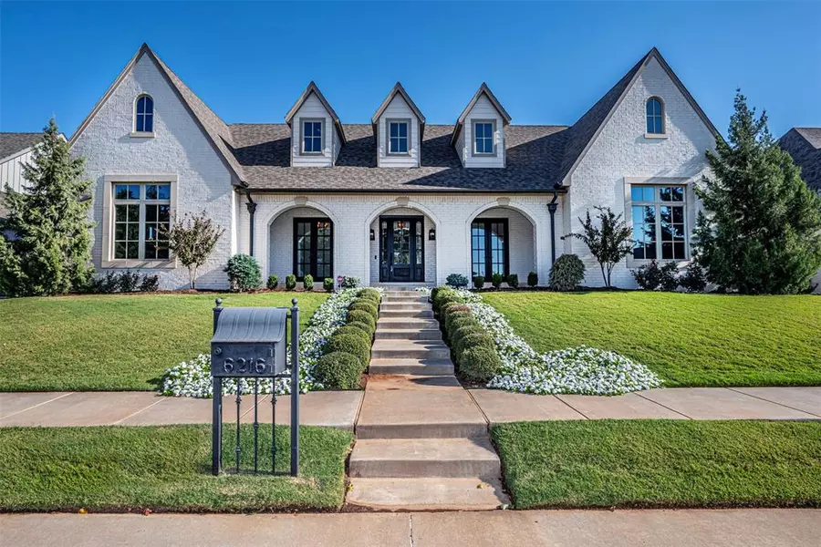 6216 Hazeltine DR, Edmond, OK 73025
