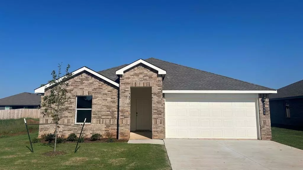 2904 Campfire DR, Oklahoma City, OK 73099