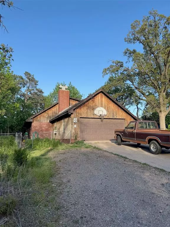 6400 Acorn DR, Oklahoma City, OK 73151