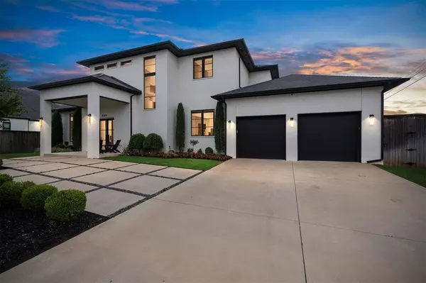 8309 Greystone AVE, Oklahoma City, OK 73120