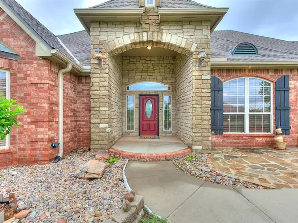 Oklahoma City, OK 73165,15301 Coral Creek LN