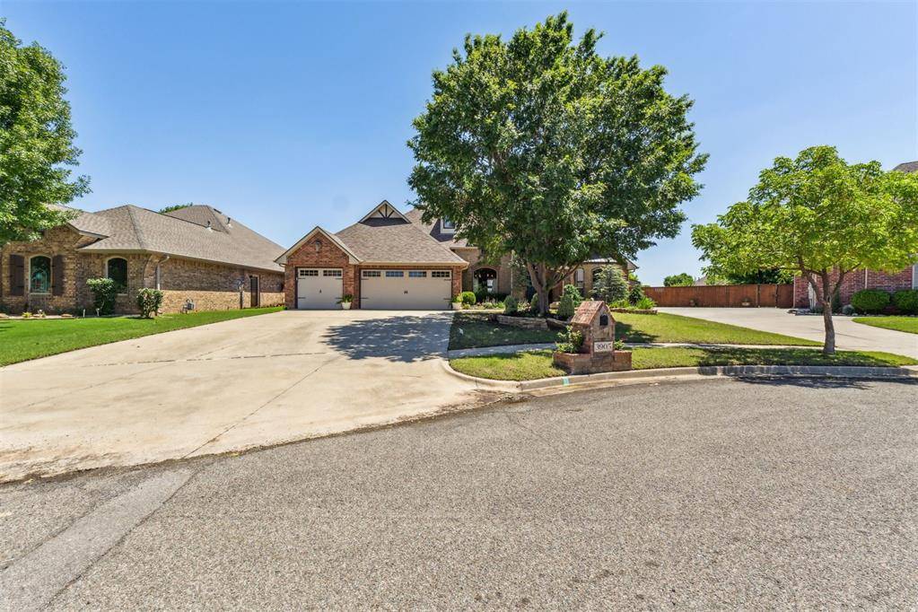 Norman, OK 73072,3905 Pimlico DR