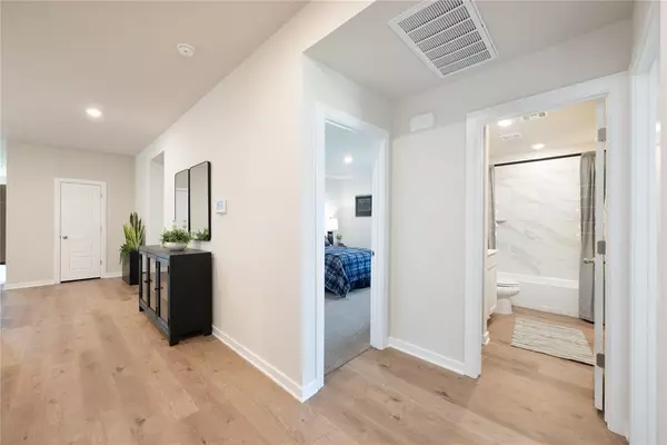 Piedmont, OK 73078,14205 Little Falls LN