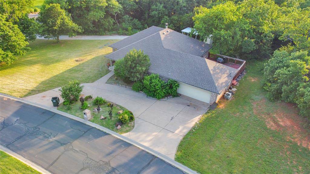 8713 Starling PATH, Edmond, OK 73034