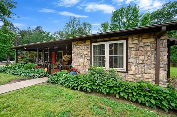 Broken Bow, OK 74728,308 E Sherry LN