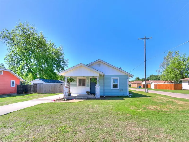 1200 E Ash ST, El Reno, OK 73036