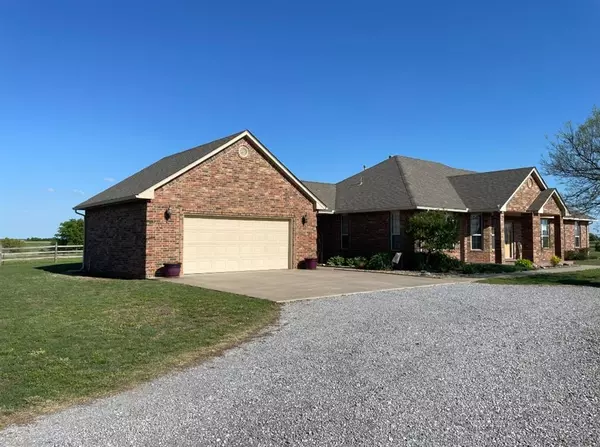 467 Southeast RD, Amber, OK 73004