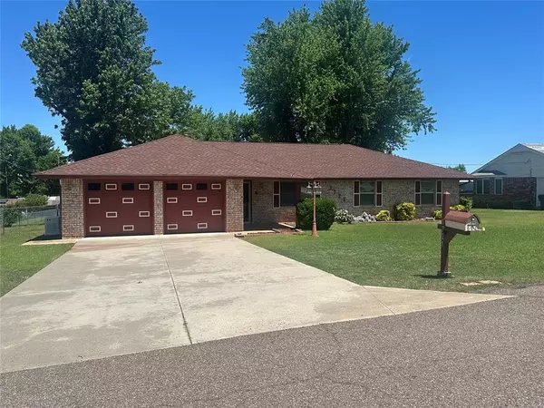 Mustang, OK 73064,1721 E Ridgeview TER