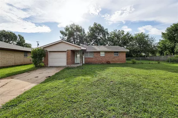 Noble, OK 73068,700 Redwood DR