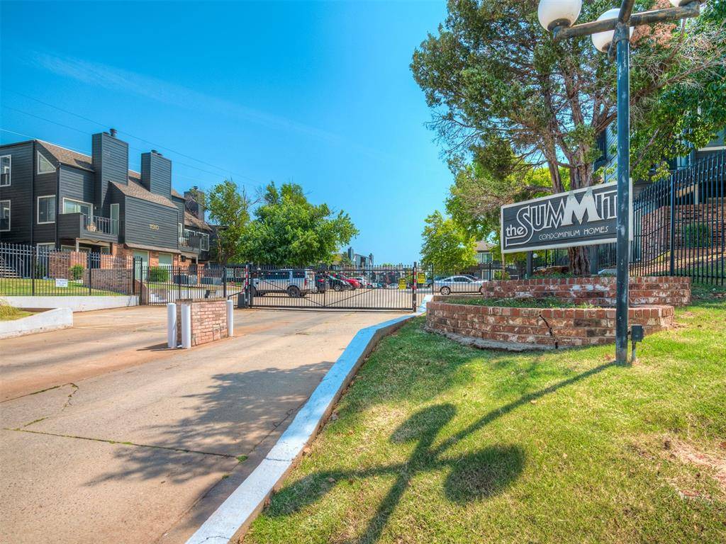 11530 N May AVE #D303, Oklahoma City, OK 73120
