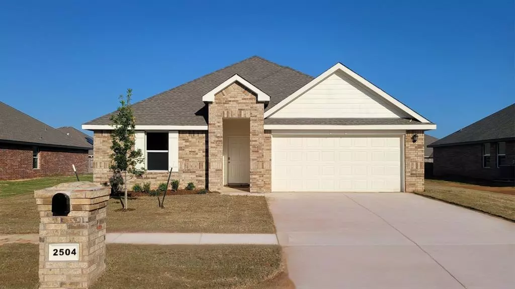 Yukon, OK 73099,2504 Kathleens XING