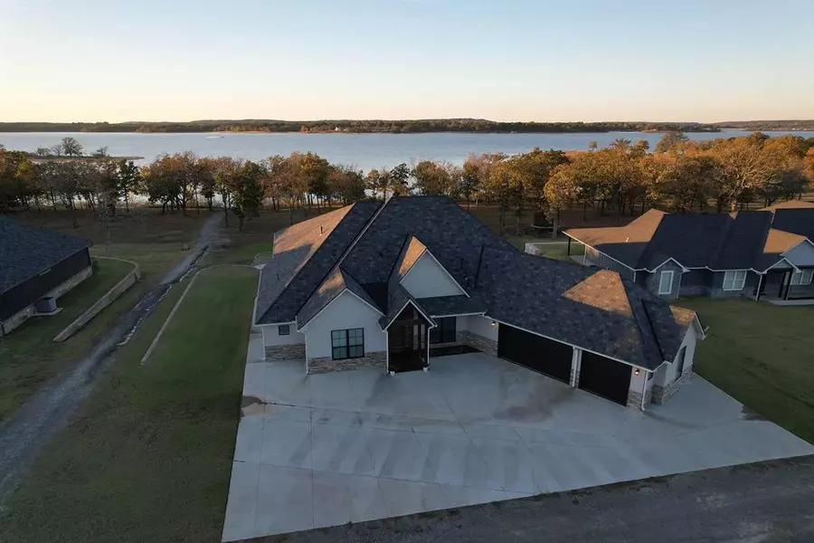 80 Dixie Cove RD, Eufaula, OK 74432
