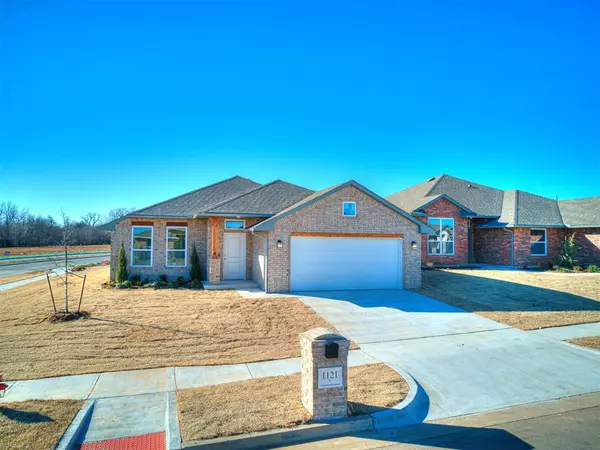Yukon, OK 73099,1121 Acacia Creek DR