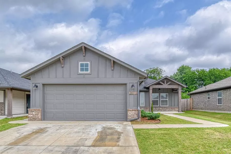 20111 Park LN, Harrah, OK 73045