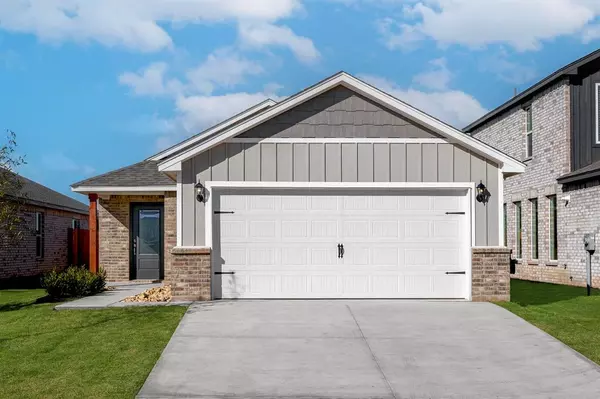 12720 Torretta WAY, Yukon, OK 73099