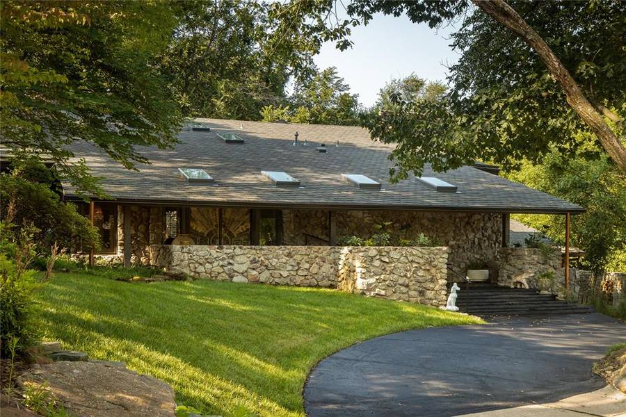 1917 Whispering Pines CIR, Norman, OK 73072