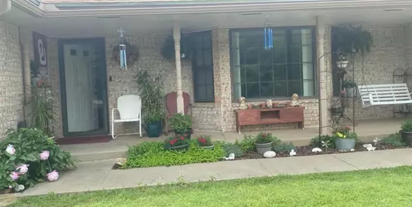 421 Pauline AVE, Newcastle, OK 73065