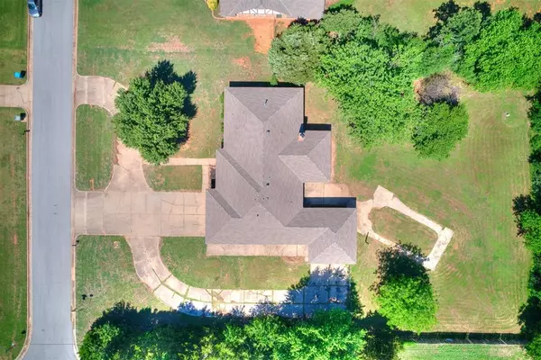 Edmond, OK 73034,4205 Sooner CIR