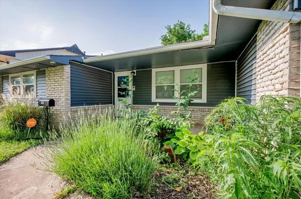 Warr Acres, OK 73122,5620 NW 37th ST