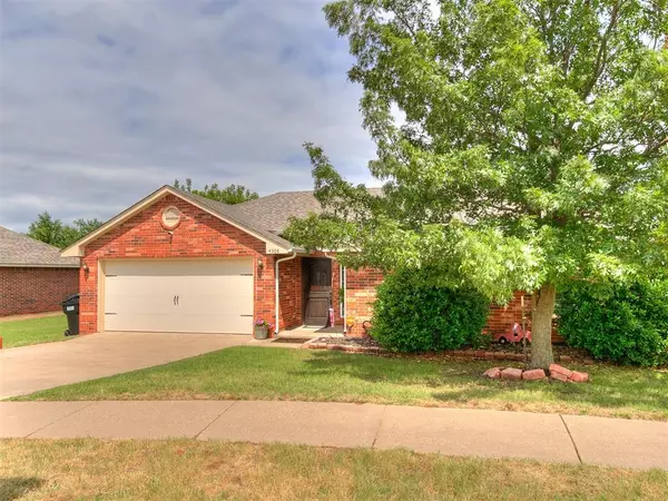 Moore, OK 73160,4508 Applegate DR