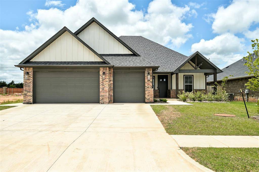5105 Grand Canyon BLVD, Mustang, OK 73064