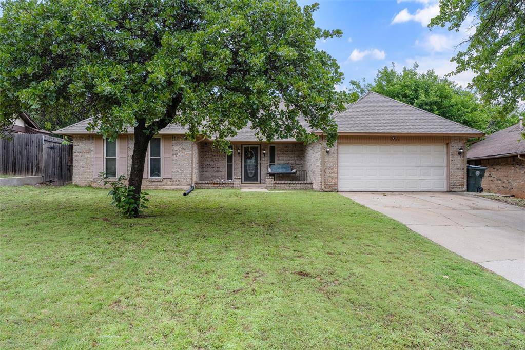 9703 Woodrock CT, Oklahoma City, OK 73130