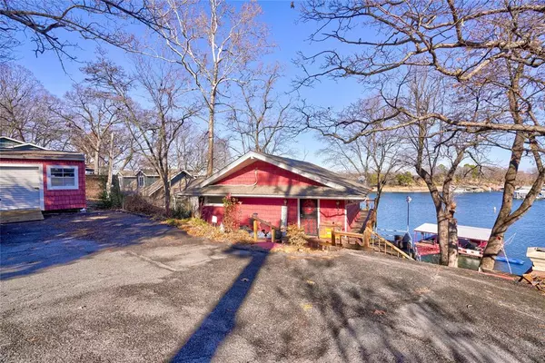 Eucha, OK 74342,926 Park Cove LN