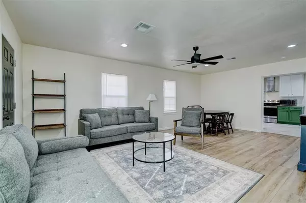 Shawnee, OK 74804,1929 N Park AVE