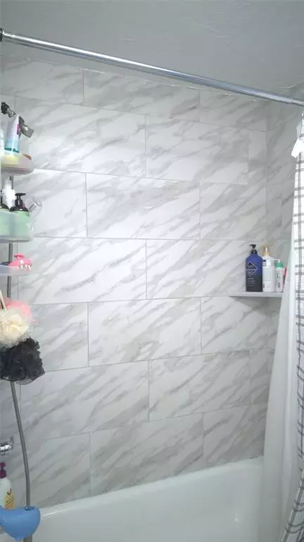 Oklahoma City, OK 73114,428 NW 91st ST