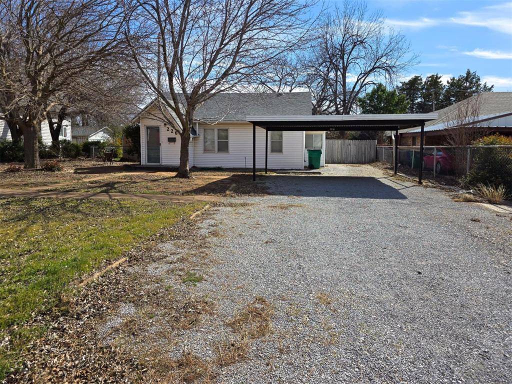Walters, OK 73572,226 E Iowa ST