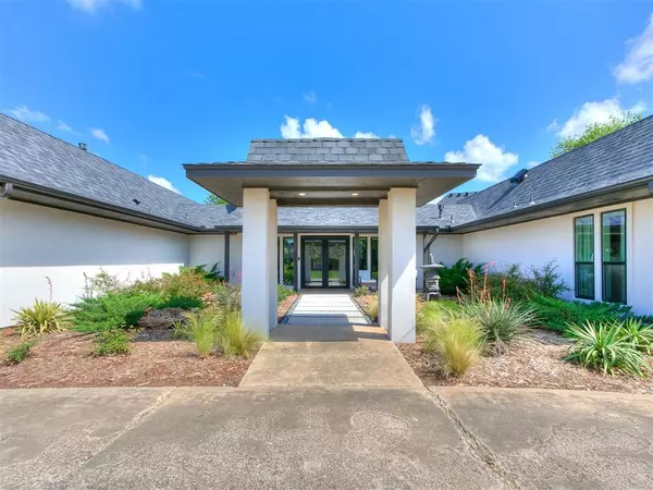 4107 Northhampton DR, Norman, OK 73072