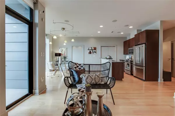 Oklahoma City, OK 73104,301 NE 4th ST #10