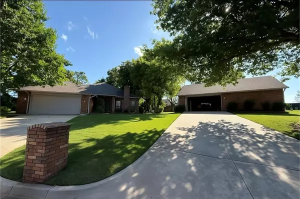 1500 N Lilac TER, Mustang, OK 73064