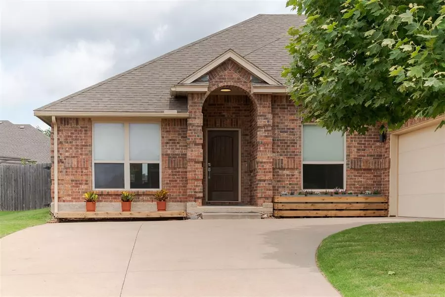 1817 Shady LN, Edmond, OK 73003